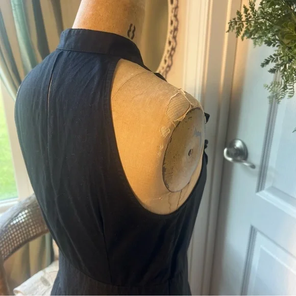 Express Ruffle Sleeveless Tuxedo Dress Black Sz 8 - Picture 7 of 9